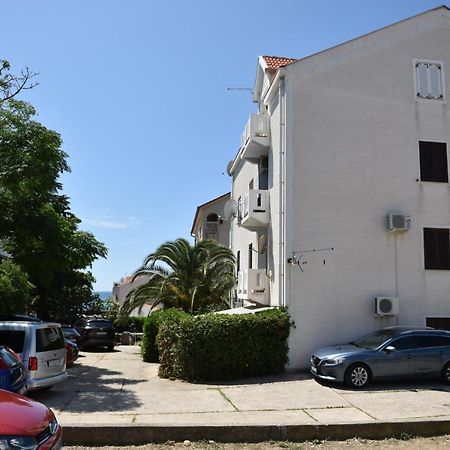 Apartment Sandrina Novalja Exterior foto
